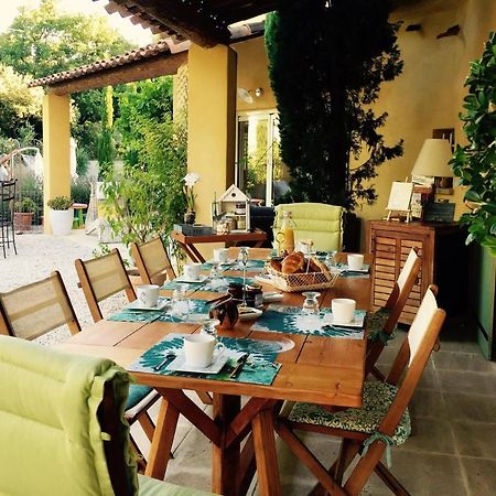 Bed and Breakfast Le Mas Des Pierres Blanches Venasque Exterior foto