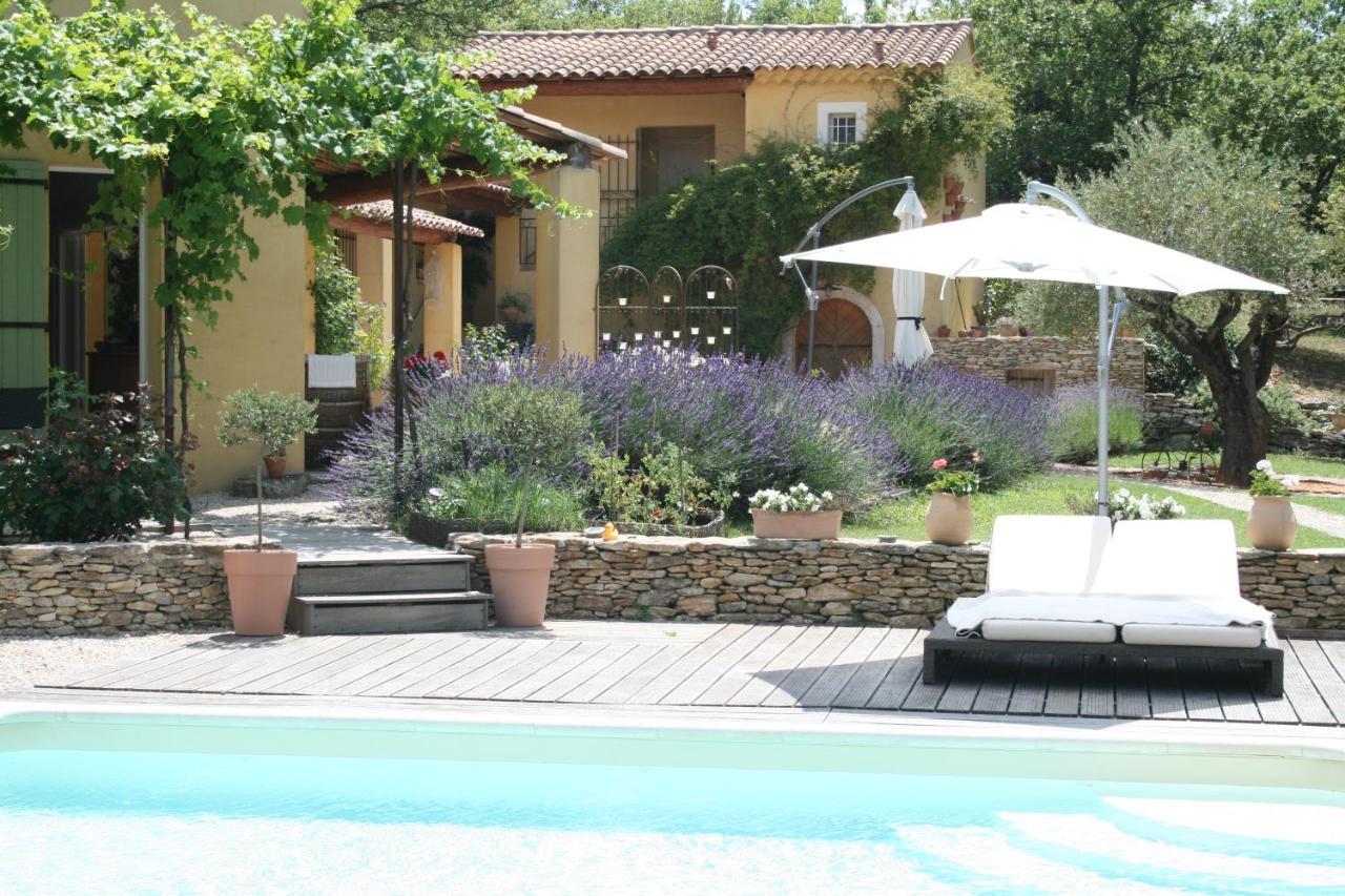 Bed and Breakfast Le Mas Des Pierres Blanches Venasque Exterior foto